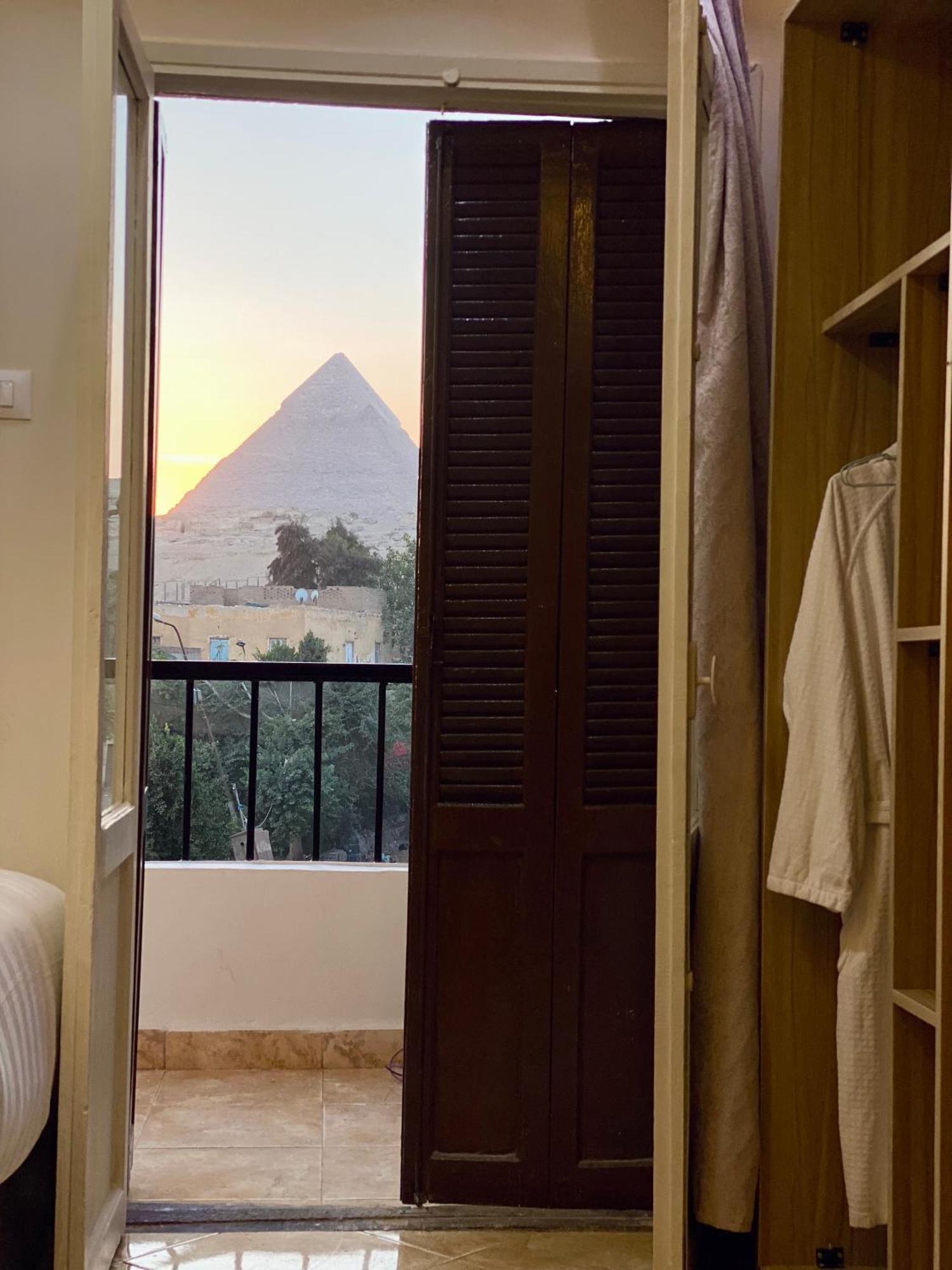 Isis Pyramids View Inn Kafret el-Gabal Exterior foto